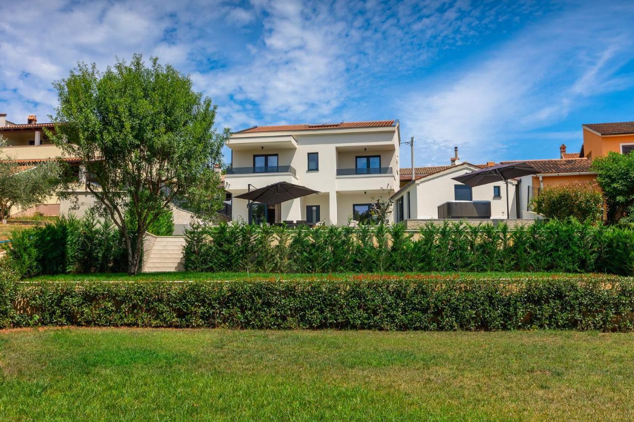Villa Cascada Muntic Экстерьер фото